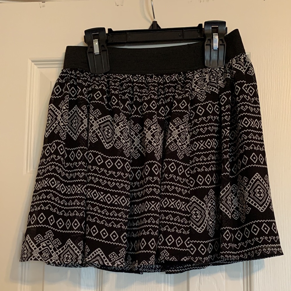 Tribal print mini skirt